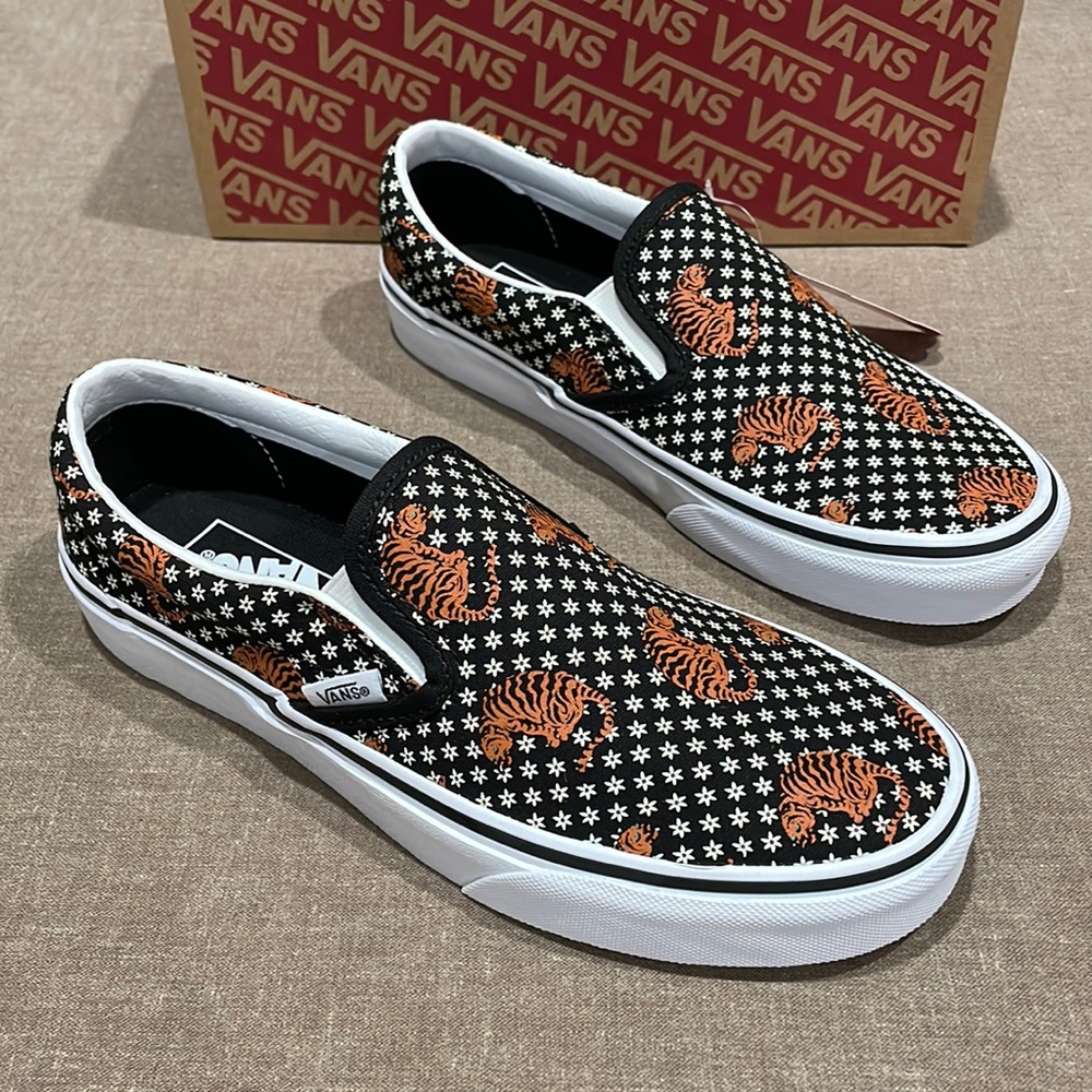 Vans Classic Slip-On Tiger Floral